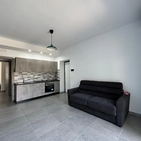 Ferienwohnung Nathouse Villafranca Tirrena Exterior foto