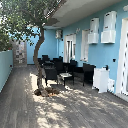 Ferienwohnung Nathouse Villafranca Tirrena Exterior foto
